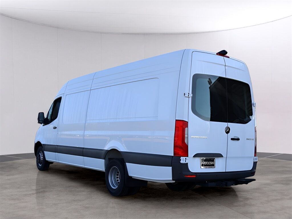 2024 Mercedes-Benz Sprinter 3500 Cargo 170 WB