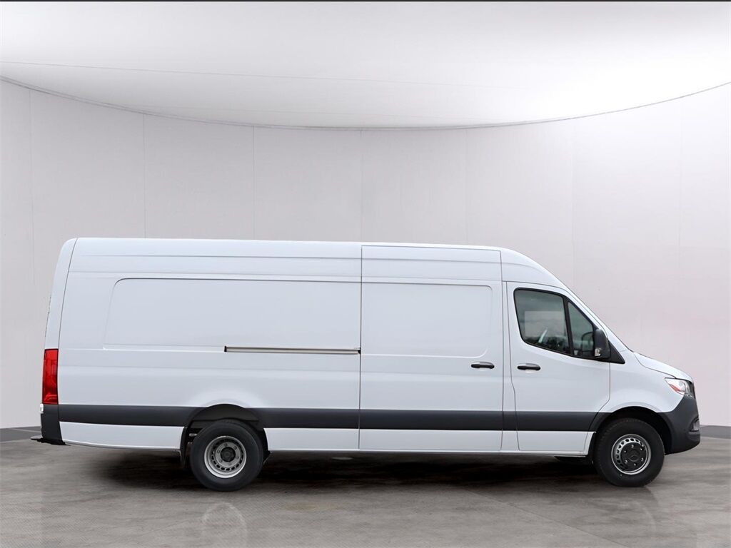 2024 Mercedes-Benz Sprinter 3500 Cargo 170 WB San Clemente CA