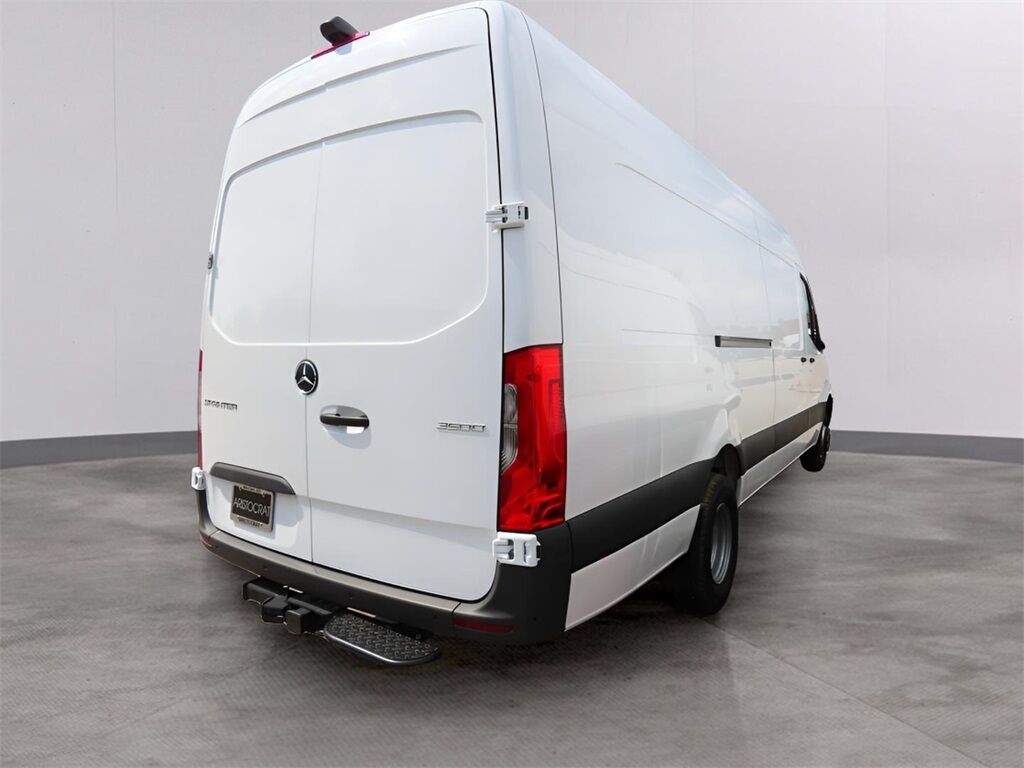 2024 Mercedes-Benz Sprinter 3500 Cargo 170 WB San Clemente CA