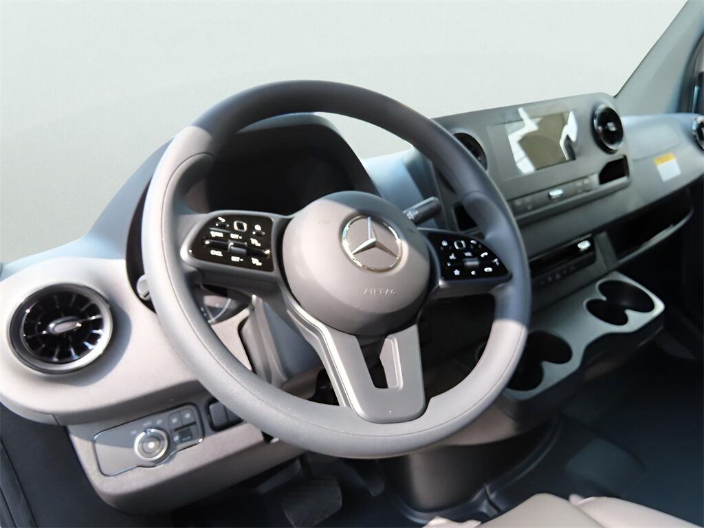 2024 Mercedes-Benz Sprinter 3500 Cargo 170 WB San Clemente CA