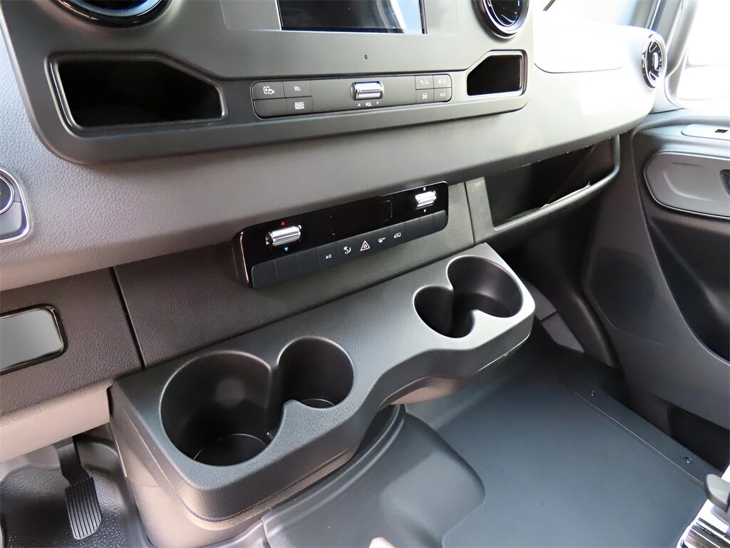 2024 Mercedes-Benz Sprinter 3500 Cargo 170 WB San Clemente CA