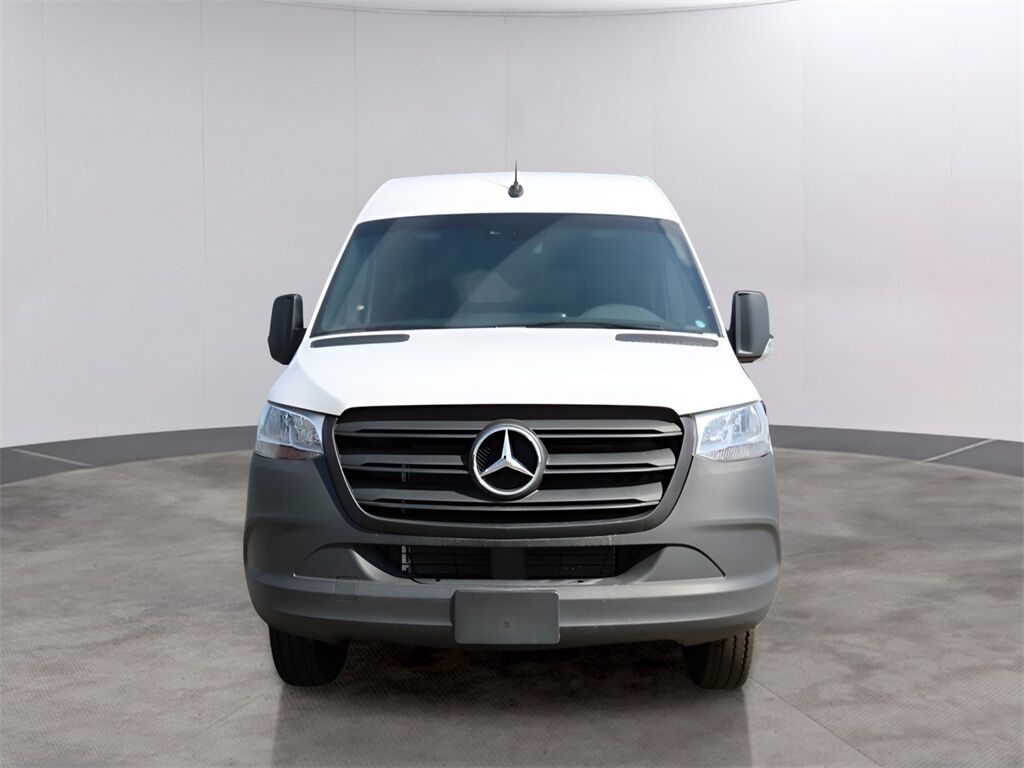 2024 Mercedes-Benz Sprinter 3500 Cargo 170 WB