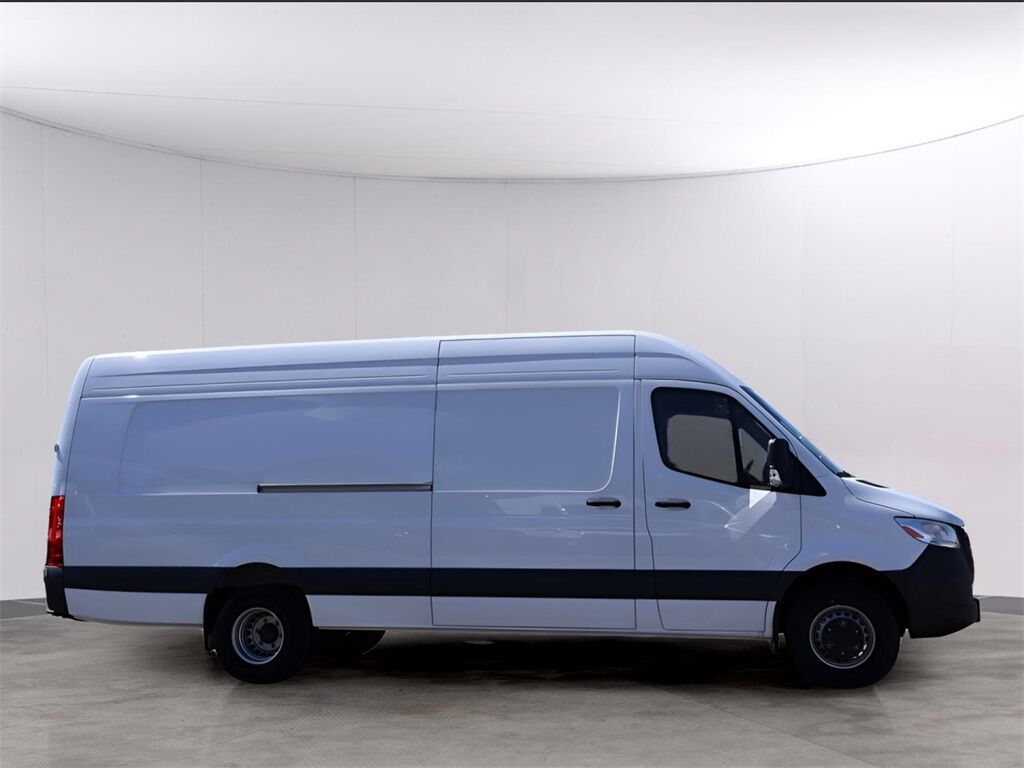 2024 Mercedes-Benz Sprinter 3500 Cargo 170 WB San Clemente CA