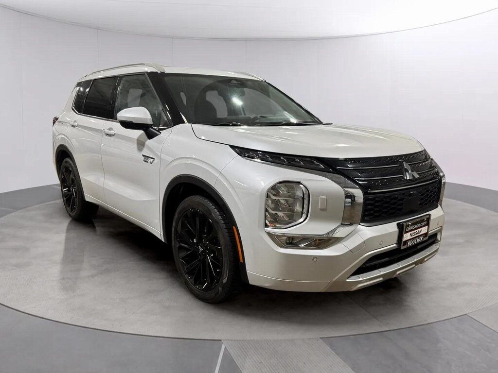 2024 Mitsubishi Outlander PHEV SEL