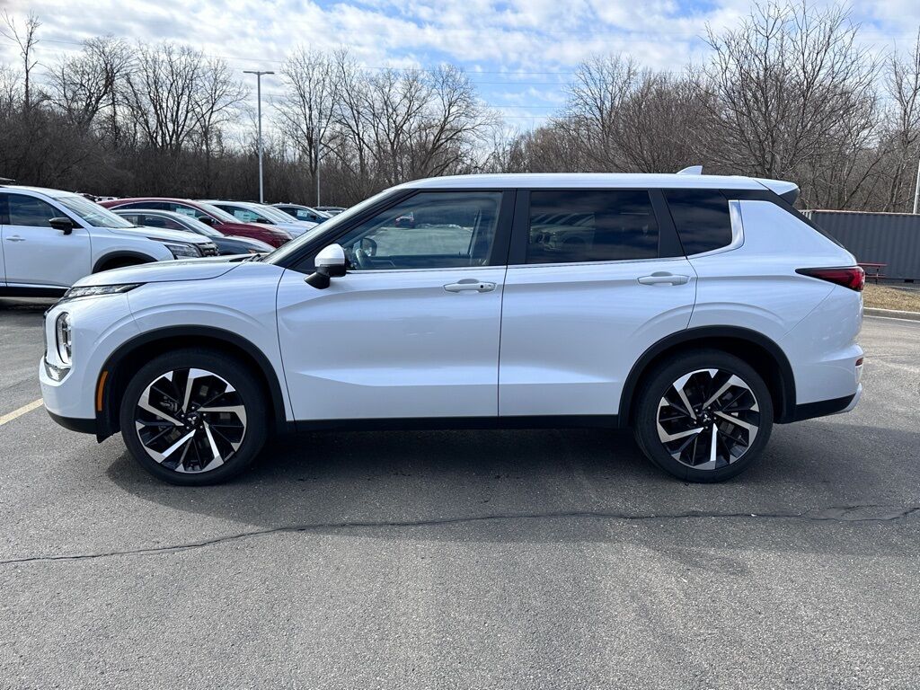 2024 Mitsubishi Outlander SE San Clemente CA