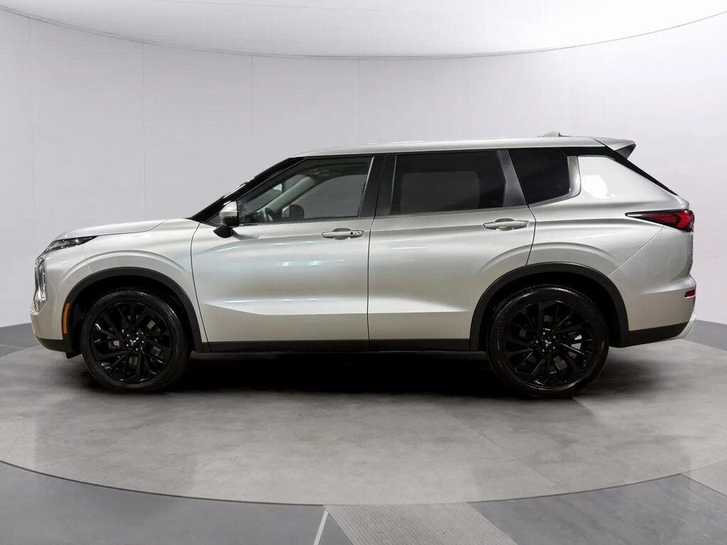 2024 Mitsubishi Outlander SE San Clemente CA