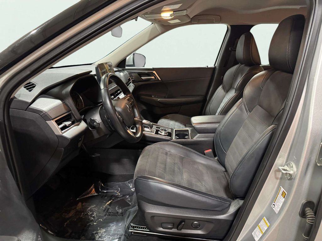 2024 Mitsubishi Outlander SE San Clemente CA