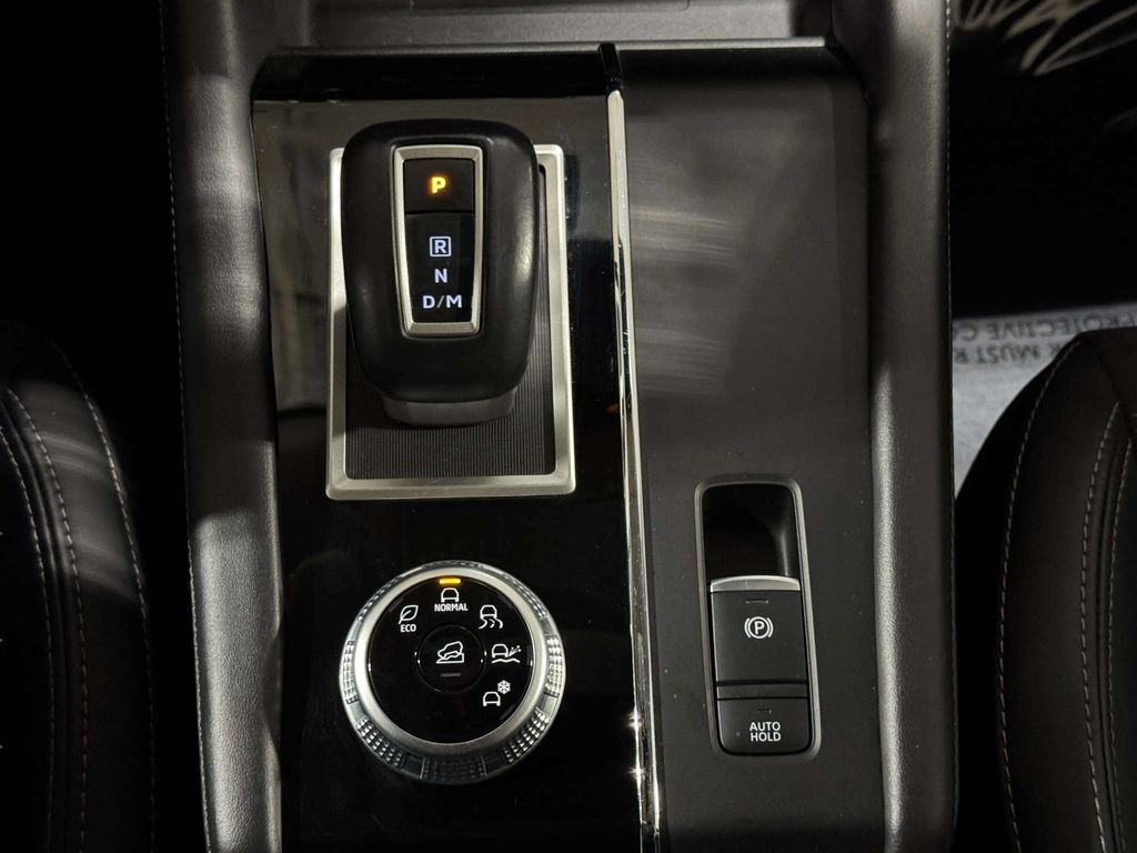 2024 Mitsubishi Outlander SE w/3rd Row Seating San Clemente CA