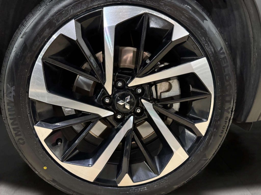 2024 Mitsubishi Outlander SE w/3rd Row Seating San Clemente CA
