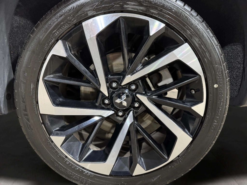 2024 Mitsubishi Outlander SE w/3rd Row Seating San Clemente CA