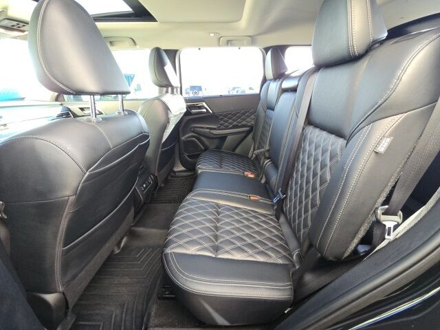 2024 Mitsubishi Outlander SEL Watertown SD 2024 Mitsubishi Outlander SEL Watertown SD