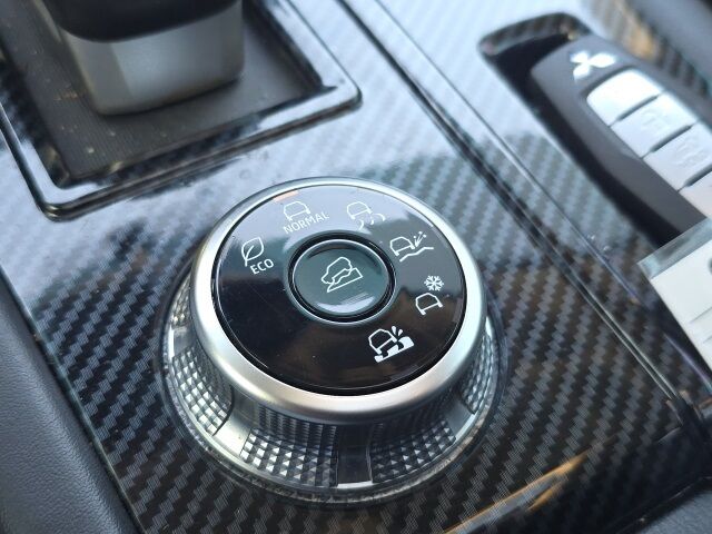 2024 Mitsubishi Outlander SEL Watertown SD 2024 Mitsubishi Outlander SEL Watertown SD