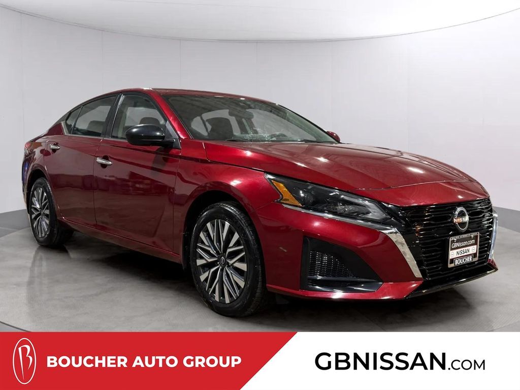 2024 Nissan Altima 2.5 SV w/Premium Pkg
