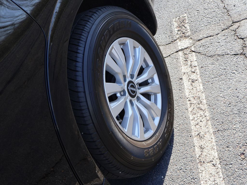 2024 Nissan Armada SV