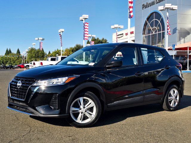 2024 Nissan Kicks S 2024 Nissan Kicks S