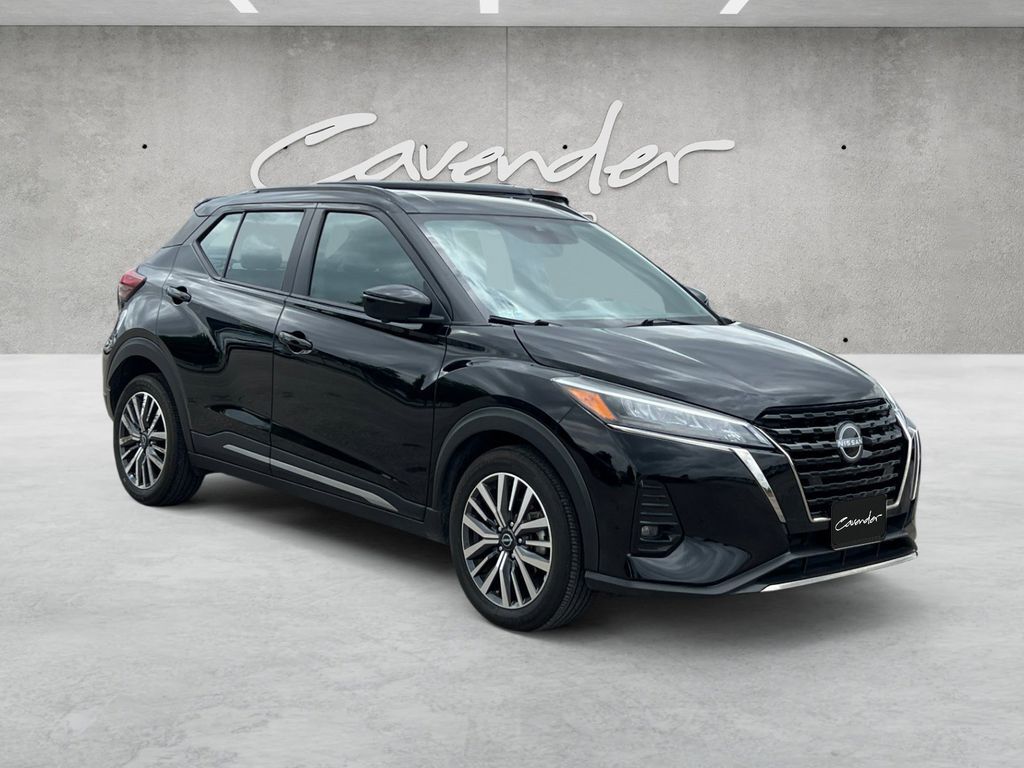 2024 Nissan Kicks SR