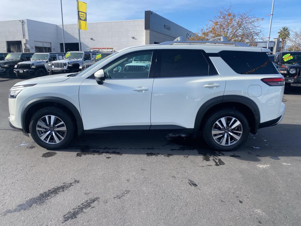 2024 Nissan Pathfinder SL Irving TX