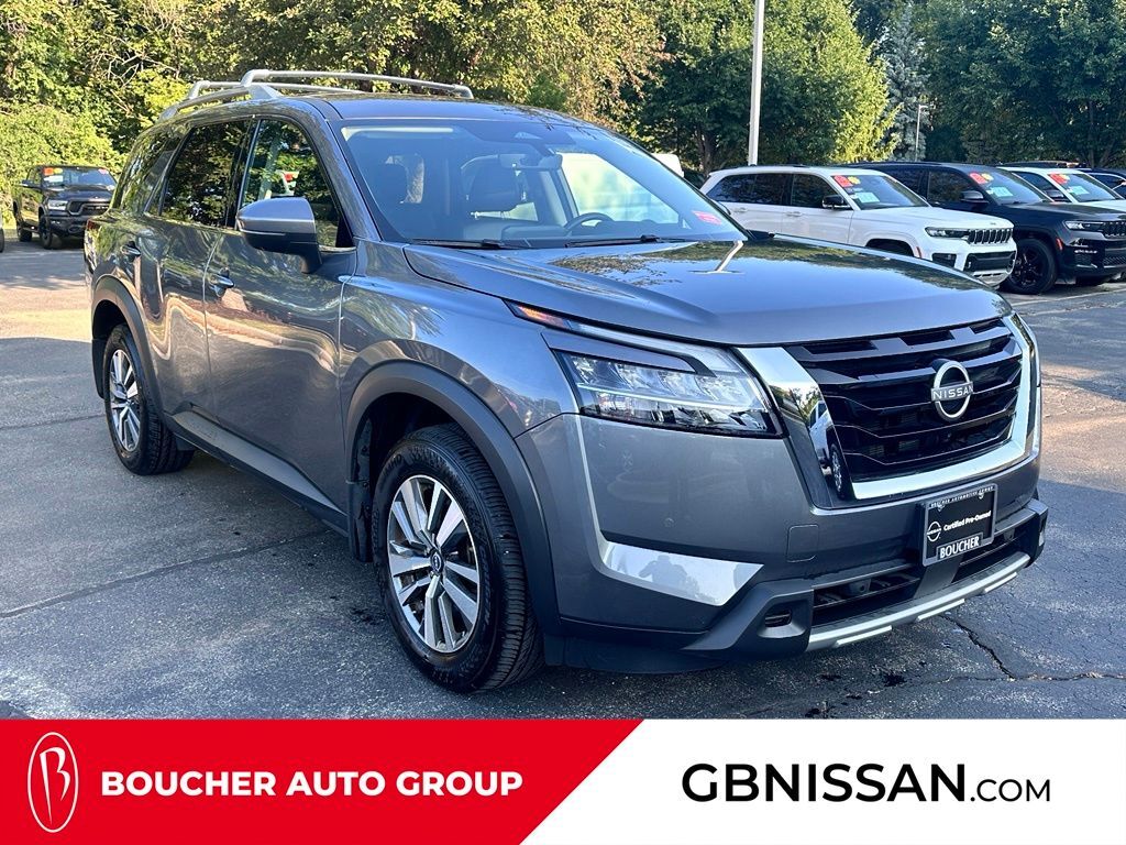 2024 Nissan Pathfinder SL