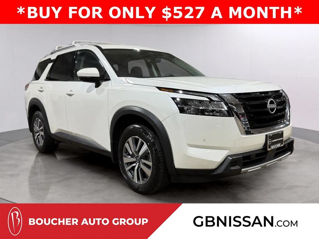 2024 Nissan Pathfinder SL
