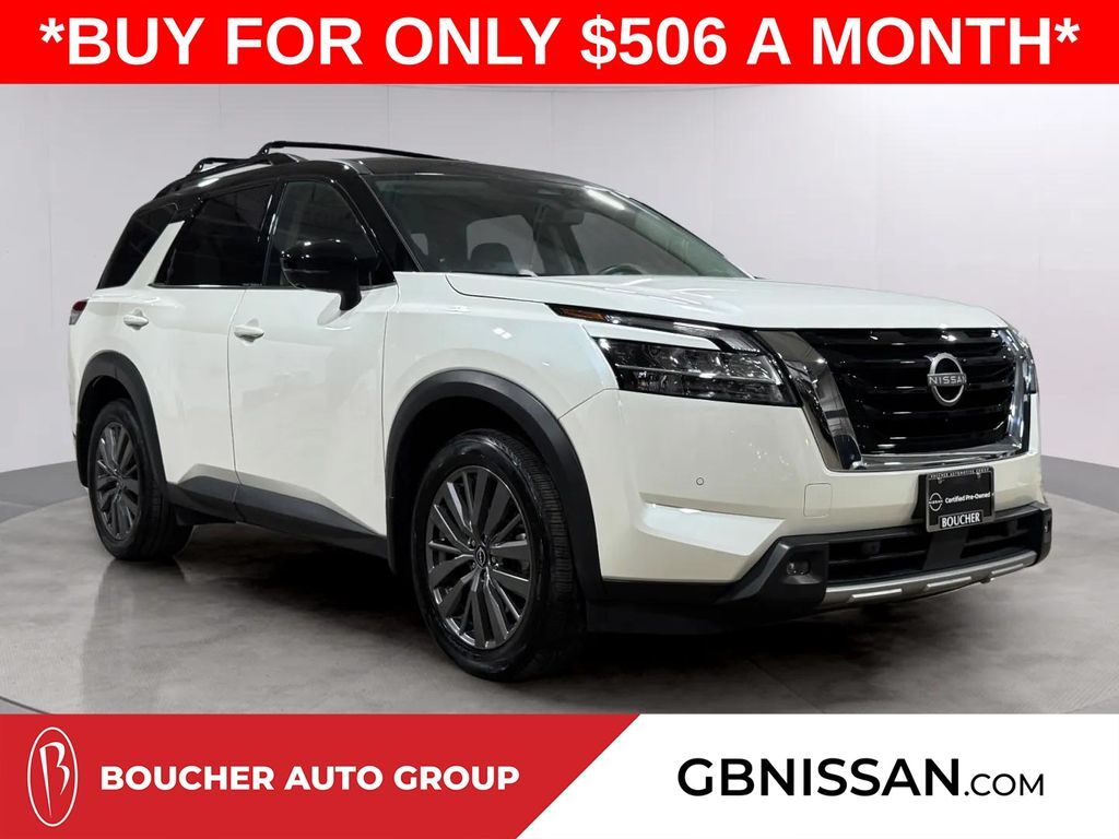 2024 Nissan Pathfinder SL w/Premium
