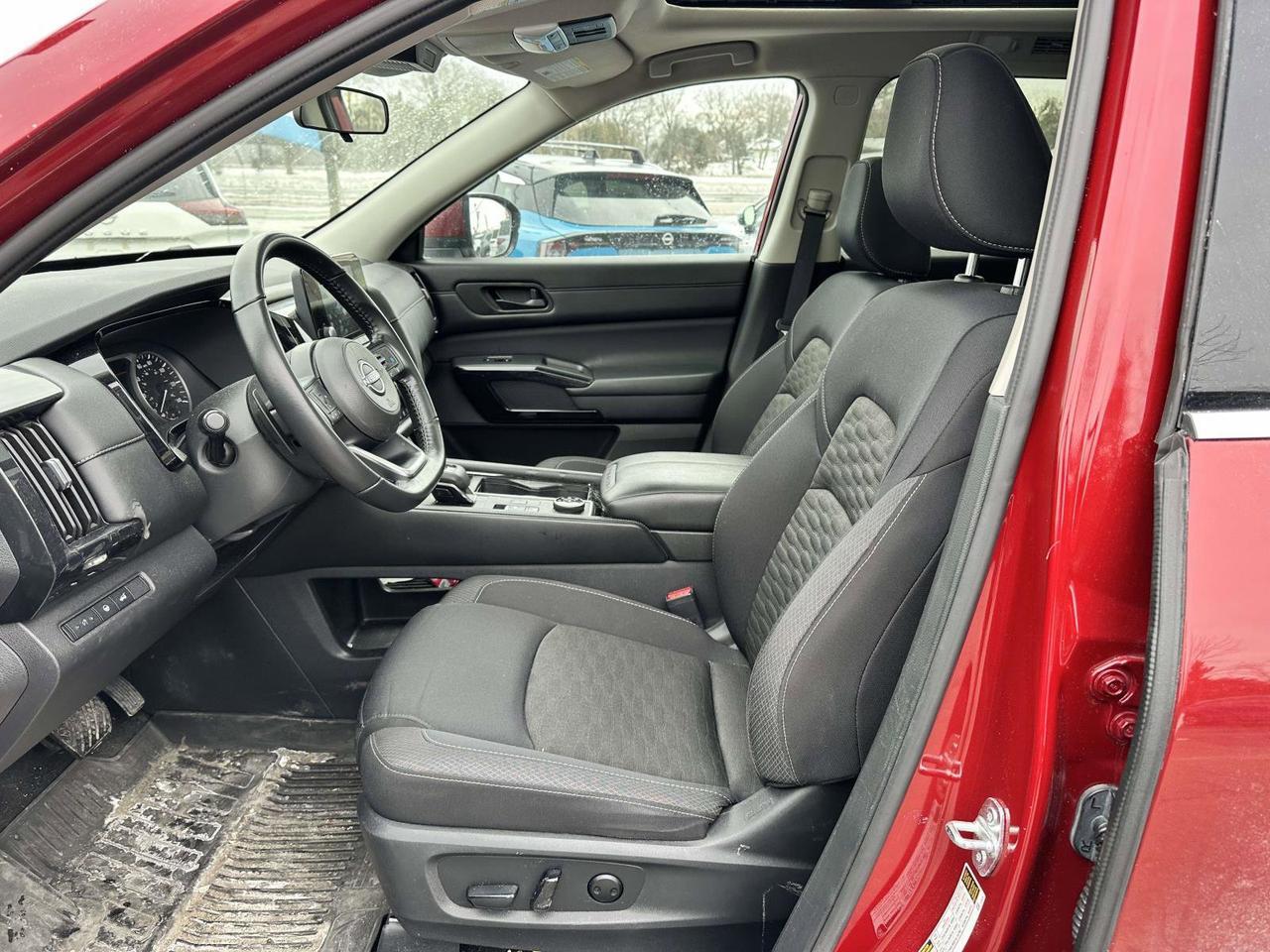 2024 Nissan Pathfinder SV Clifton Park NY