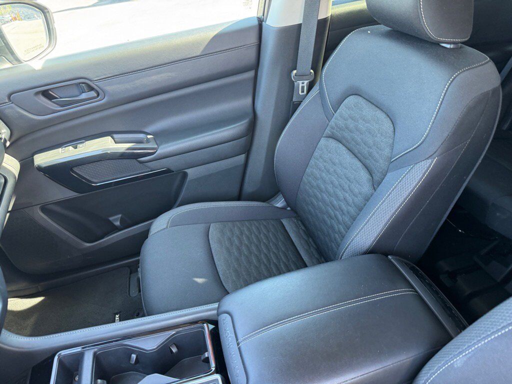 2024 Nissan Pathfinder SV Johnson City TN 2024 Nissan Pathfinder SV Johnson City TN