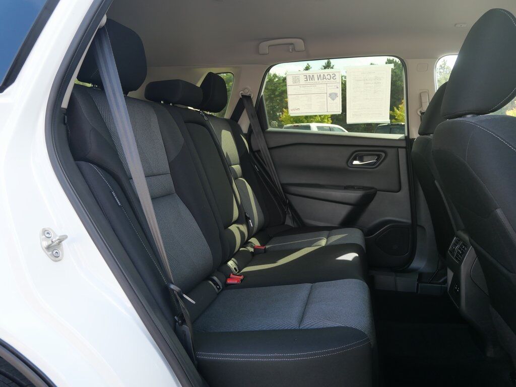 2024 Nissan Rogue SV Mt Pleasant MI