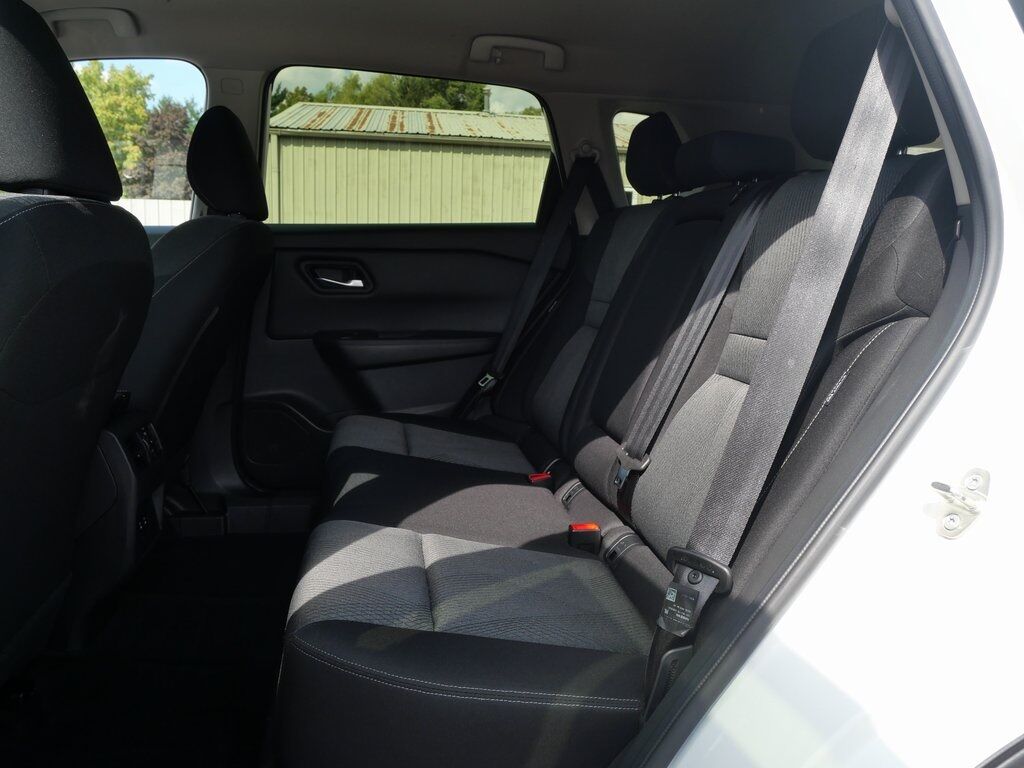 2024 Nissan Rogue SV Mt Pleasant MI