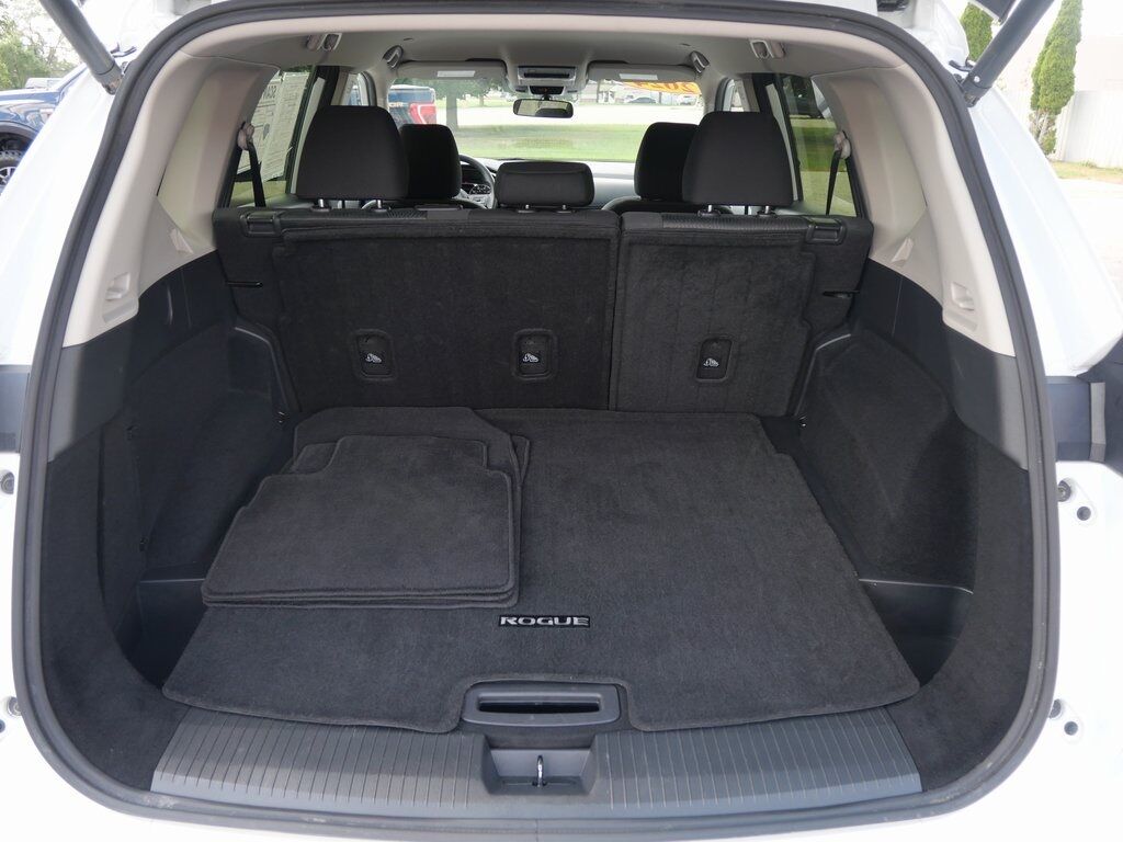 2024 Nissan Rogue SV Mt Pleasant MI