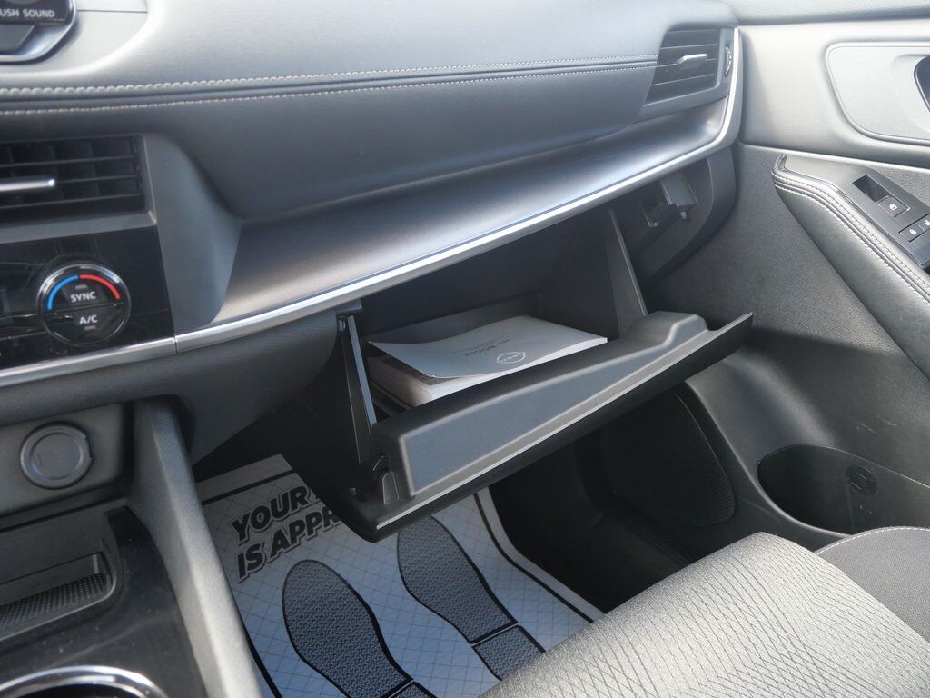 2024 Nissan Rogue SV Mt Pleasant MI