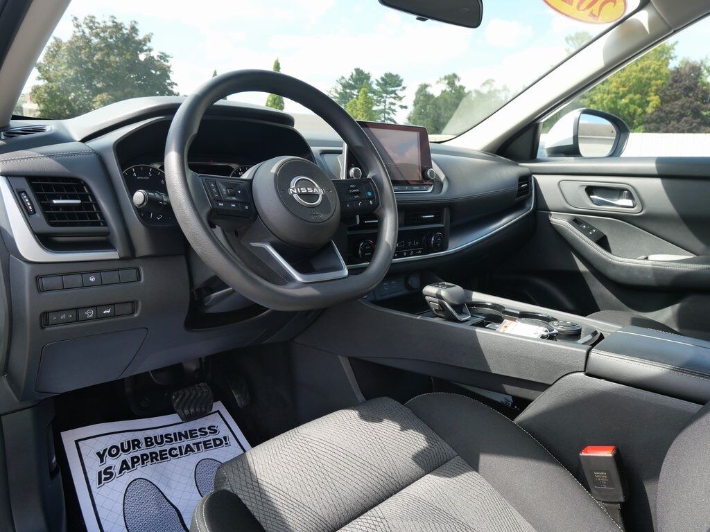 2024 Nissan Rogue SV Mt Pleasant MI