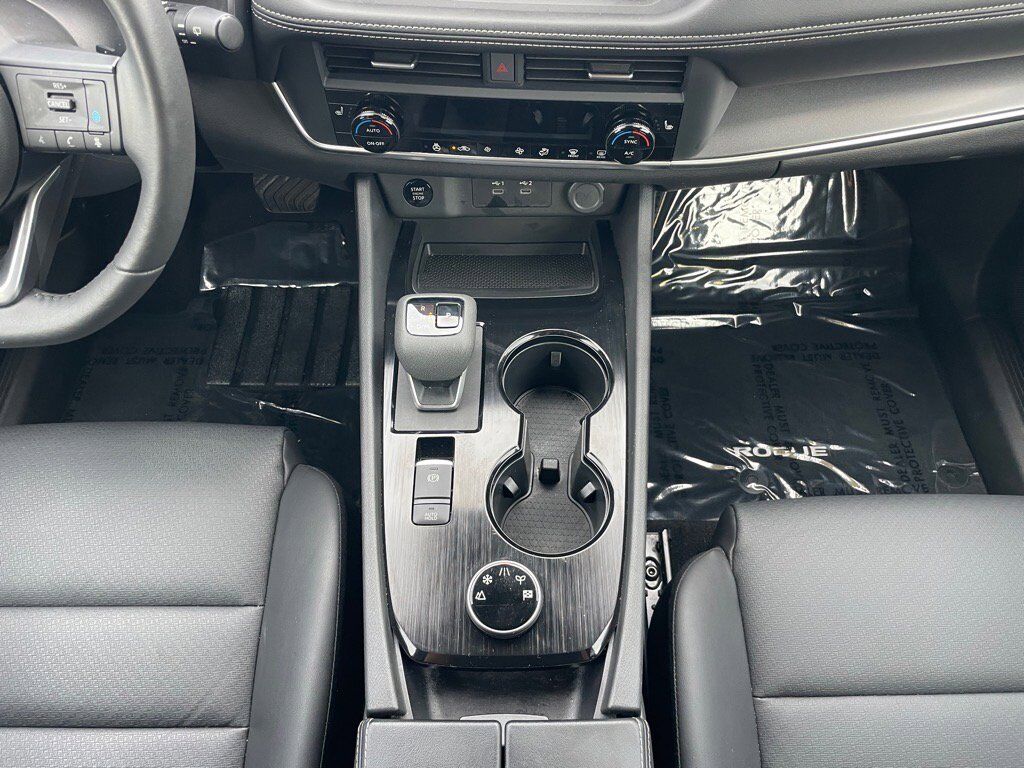 2024 Nissan Rogue SV Oak Ridge TN 2024 Nissan Rogue SV Oak Ridge TN