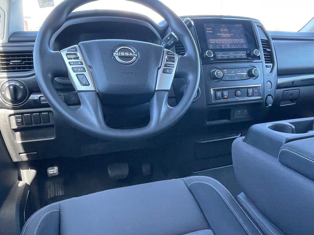 2024 Nissan Titan SV Oak Ridge TN 2024 Nissan Titan SV Oak Ridge TN