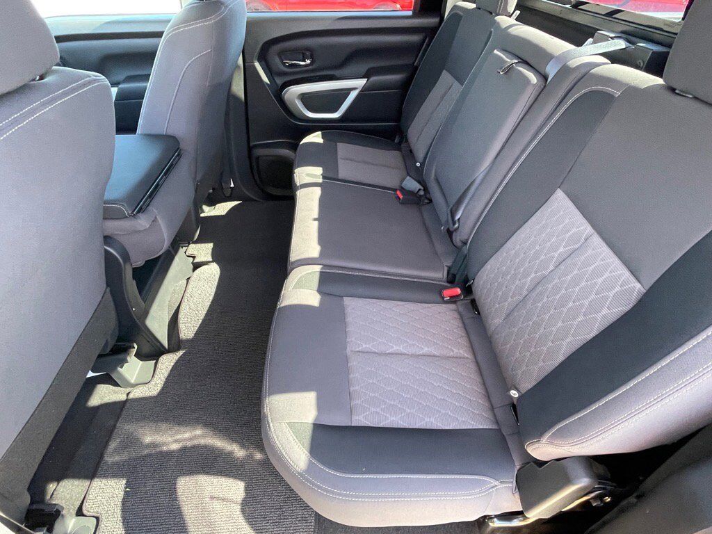 2024 Nissan Titan SV Oak Ridge TN 2024 Nissan Titan SV Oak Ridge TN