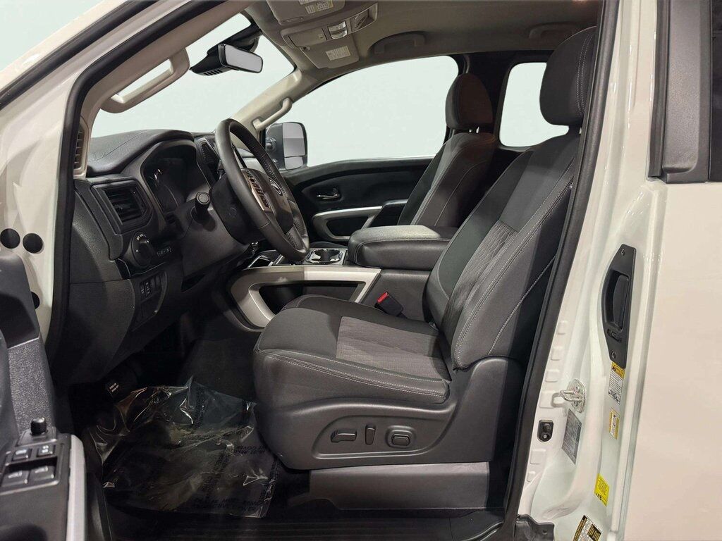 2024 Nissan Titan SV w/Tow &amp; Utility Pkg San Clemente CA