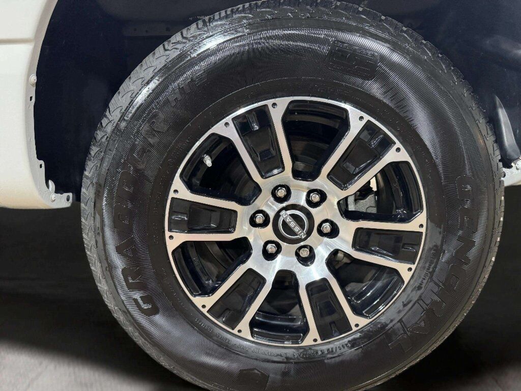 2024 Nissan Titan SV w/Tow &amp; Utility Pkg San Clemente CA