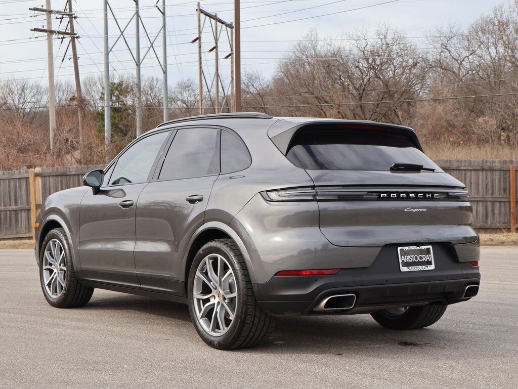 2024 Porsche Cayenne
