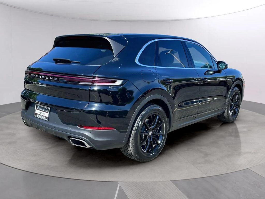 2024 Porsche Cayenne Base