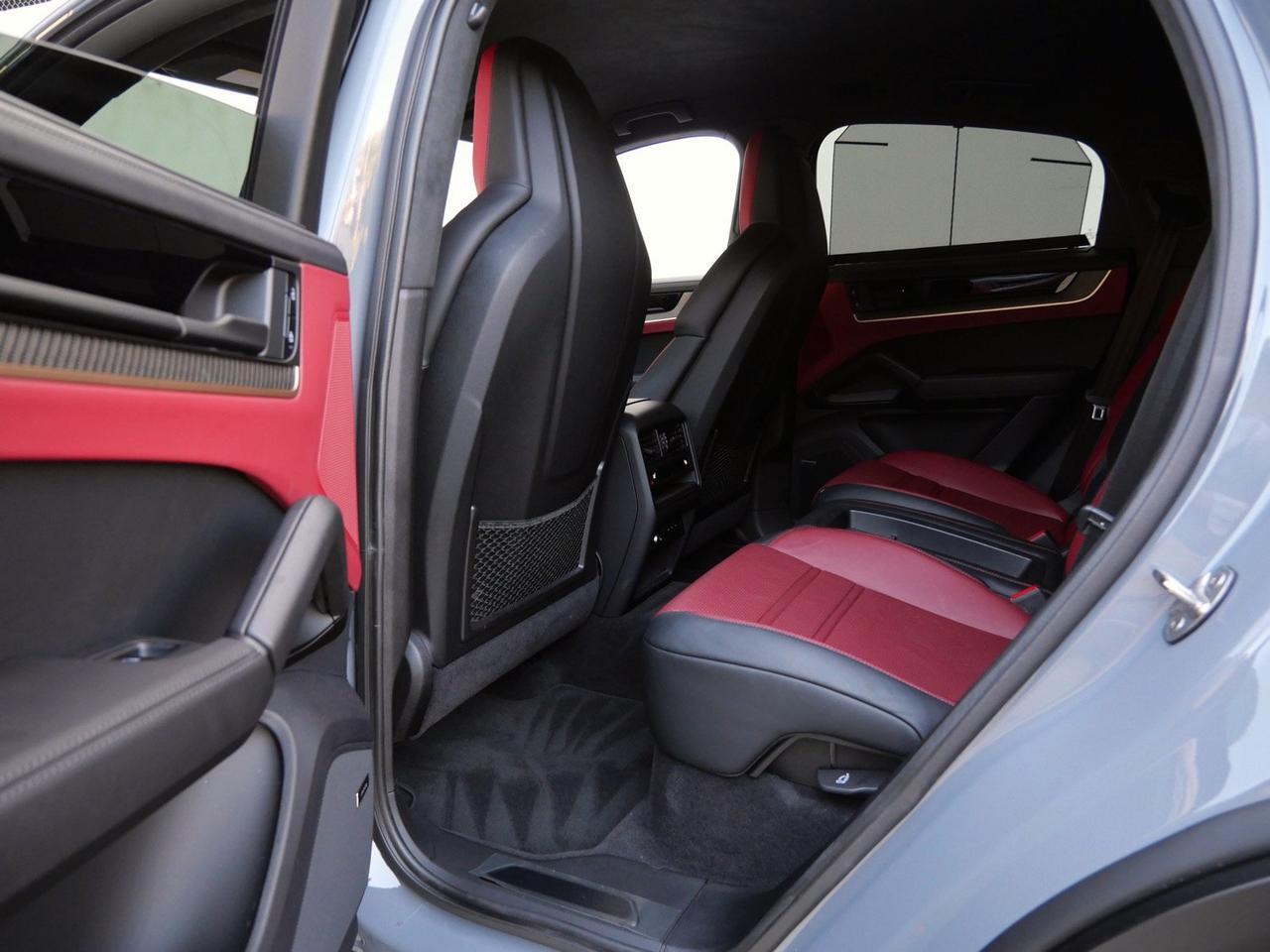 2024 Porsche Cayenne Coupe Turbo GT Turbo GT Lawrence KS