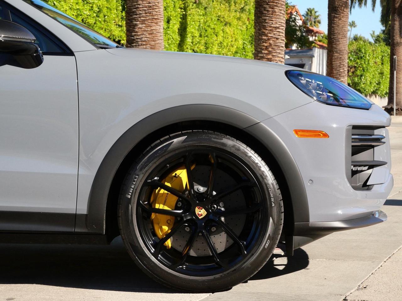 2024 Porsche Cayenne Coupe Turbo GT Turbo GT Lawrence KS