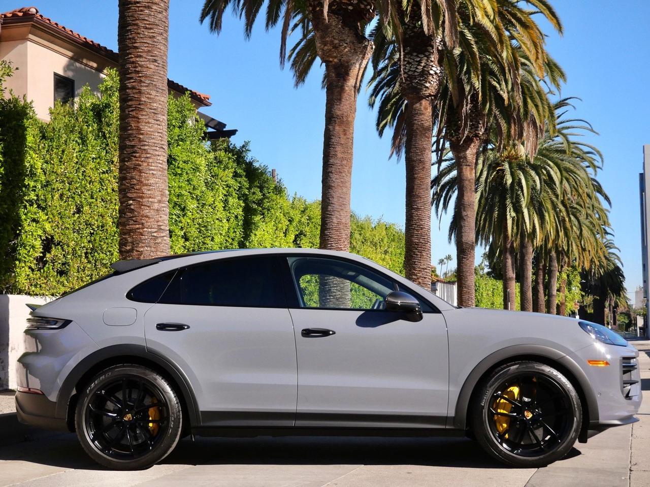 2024 Porsche Cayenne Coupe Turbo GT Turbo GT Lawrence KS