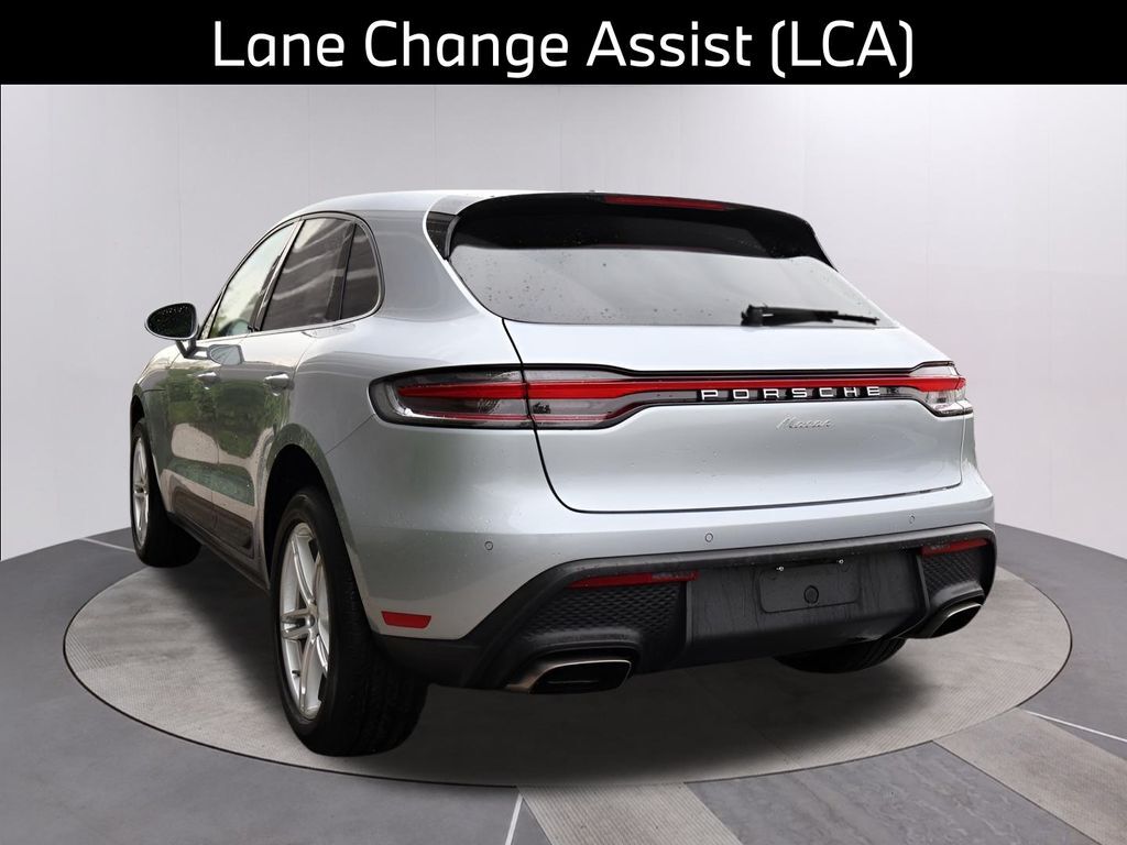 2024 Porsche Macan Base