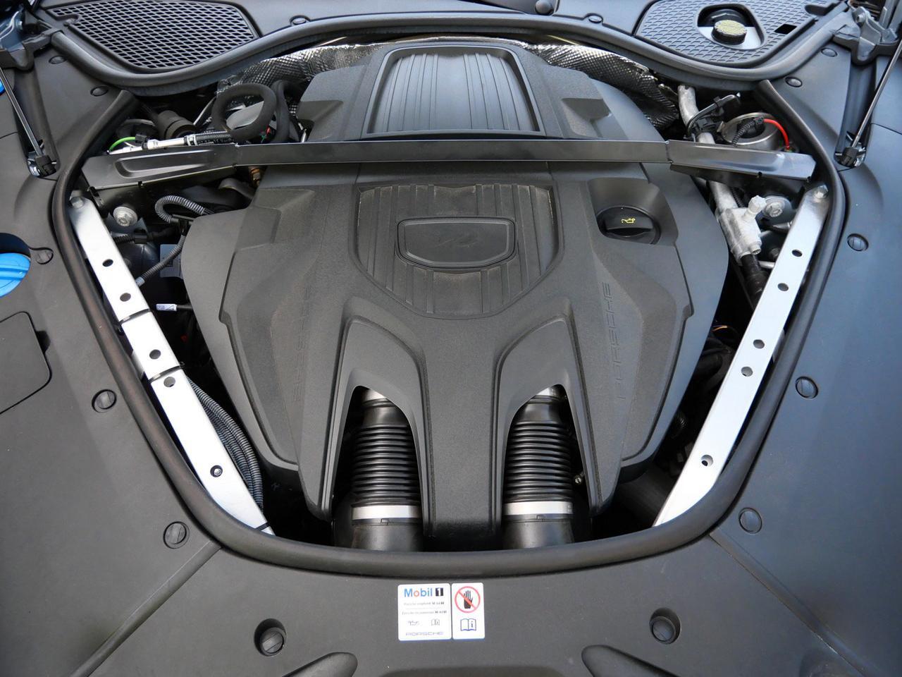 2024 Porsche Panamera Lawrence KS