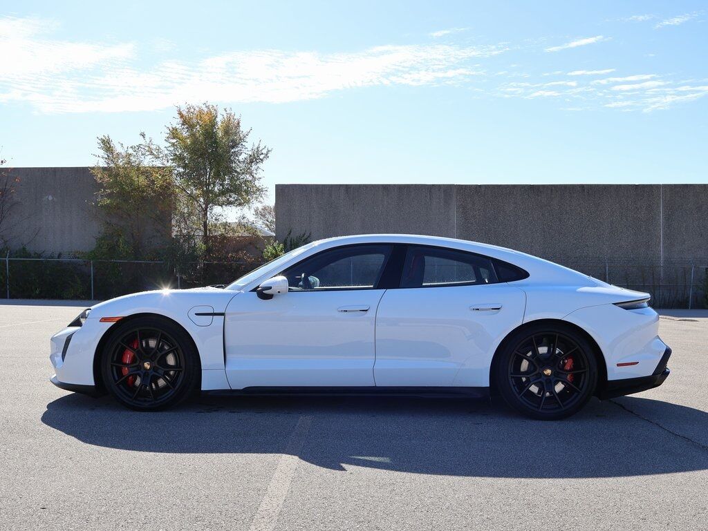 2024 Porsche Taycan GTS