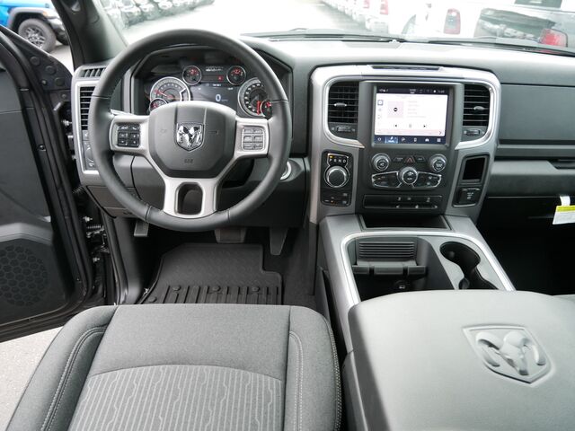 2024 RAM 1500 Classic SLT St. Paul MN
