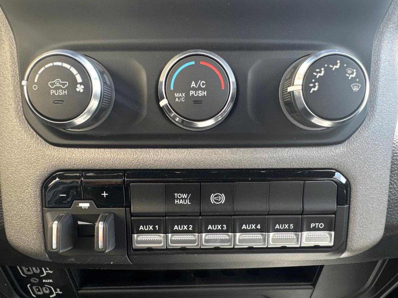 2024 Ram 5500HD Tradesman Watertown SD 2024 Ram 5500HD Tradesman Watertown SD