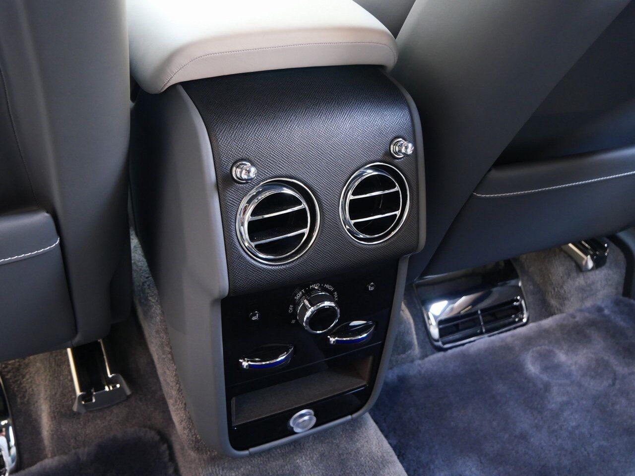 2024 Rolls-Royce Cullinan Lawrence KS