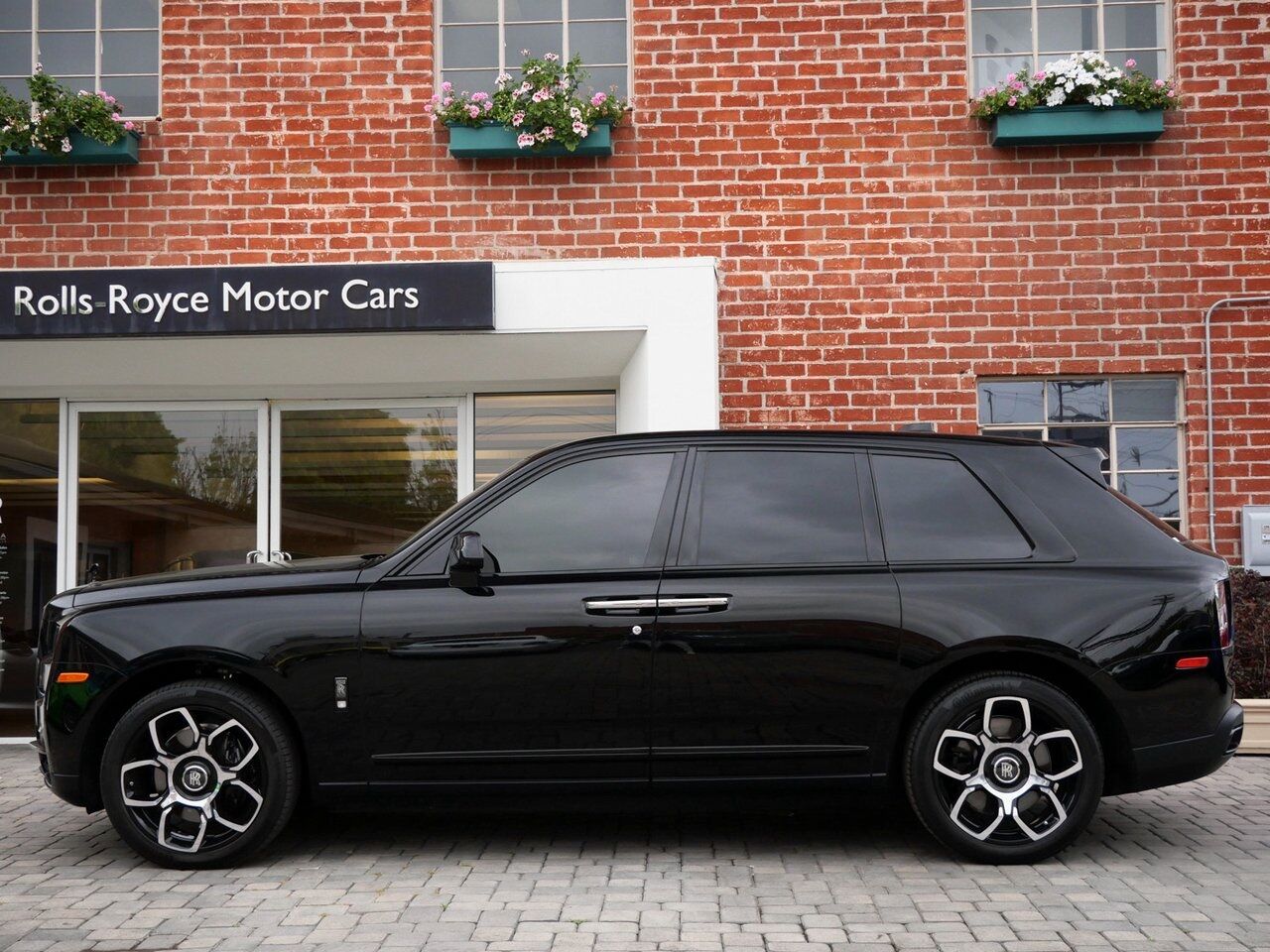 2024 Rolls-Royce Cullinan Black Badge Black Badge Lawrence KS