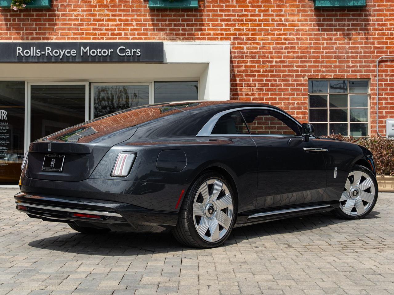 2024 Rolls-Royce Spectre