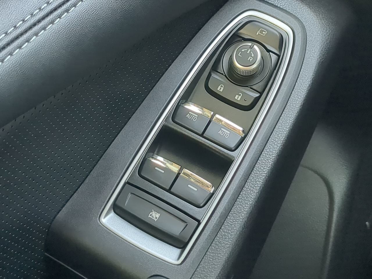 2024 Subaru Ascent Limited Appleton WI